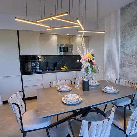 Sergo House 파자나