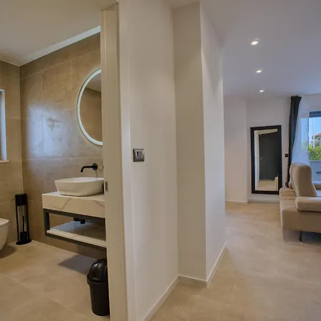 Sergo House Lejlighed *