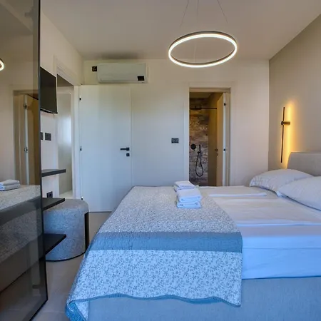 Sergo House * 파자나