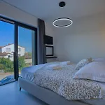 Sergo House 파자나