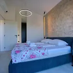 Sergo House 파자나