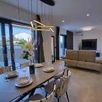 Sergo House 아파트