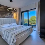 Sergo House * 파자나
